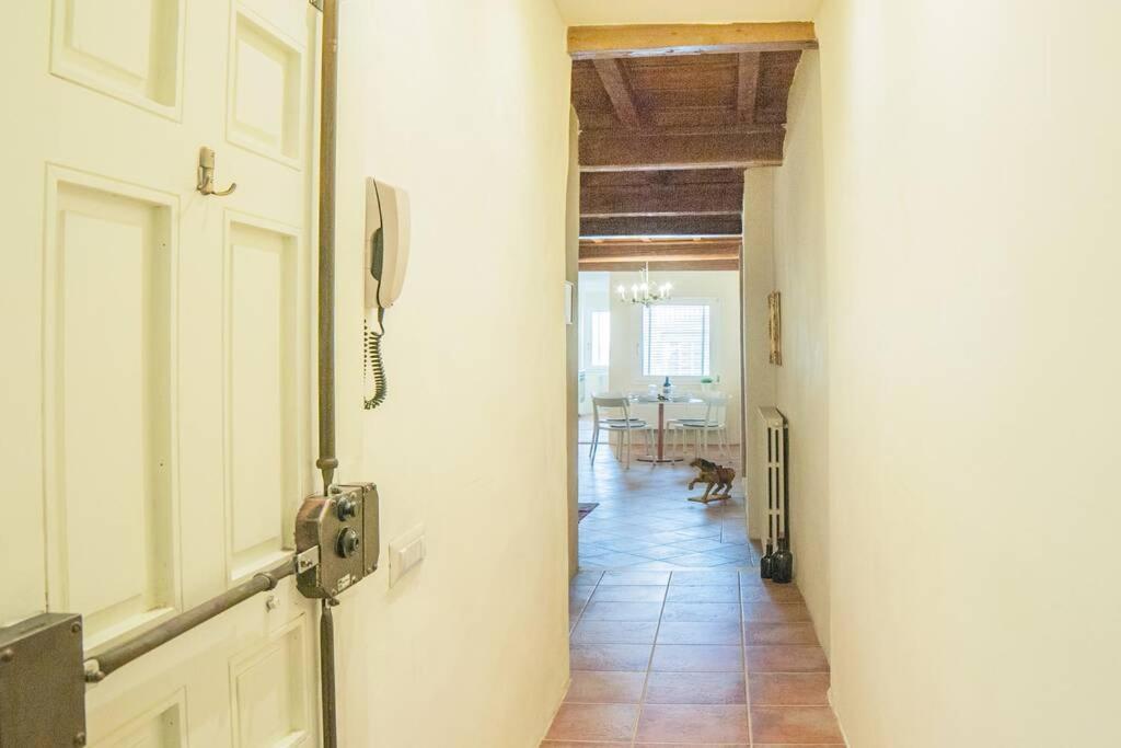 Cozy Macci flat 4 people near Santa Croce Square Apartment Florenţa Exterior foto